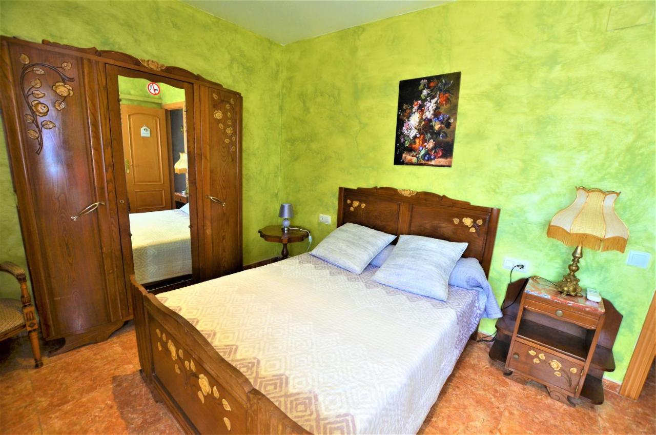 Villa Olombel Maçanet de la Selva Kültér fotó
